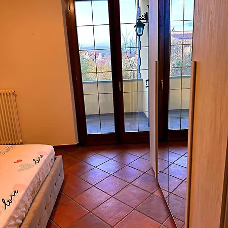 Giovannino Tra Firenze, Arezzo E Siena