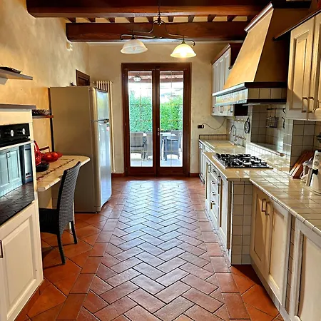 Giovannino Tra Firenze, Arezzo E Siena Villa