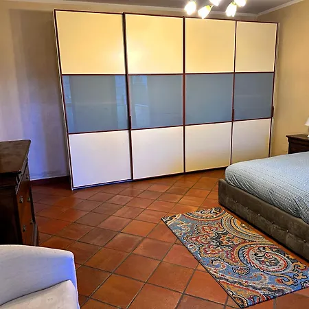 Giovannino Tra Firenze, Arezzo E Siena Villa