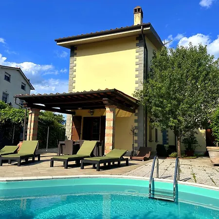Giovannino Tra Firenze, Arezzo E Siena Terranuova Bracciolini